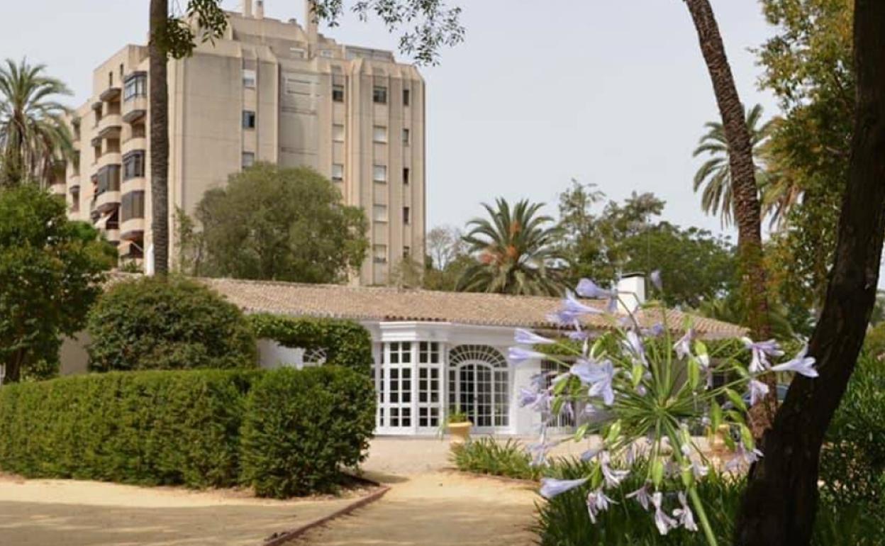 Exterior del restaurante Universo Santi, en la finca El Altillo (Jerez de la Frontera). 