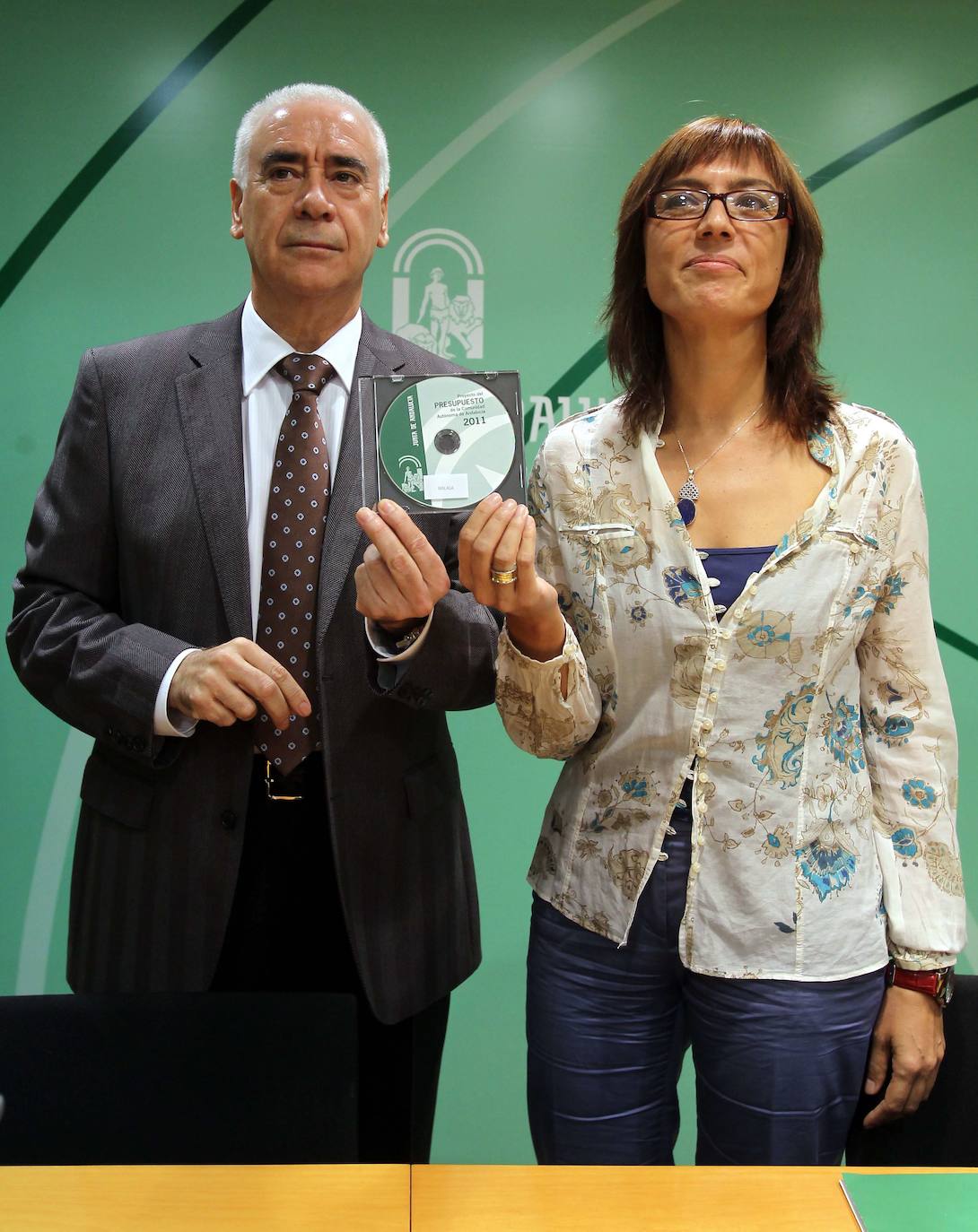 María Gámez ha ocupado varios cargos en Málaga desde que en 2004 fue nombrada delegada provincial de la Consejería de Innovación, Ciencia y Empresa. En la actualidad es subdelegada del Gobierno en Málaga 