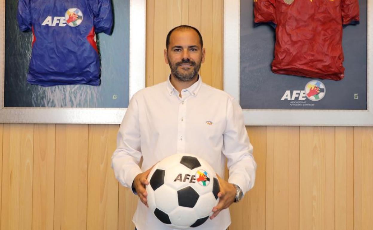 Salva Ballesta recala en el Algeciras tras el amago de ser ayudante de Víctor en el Málaga