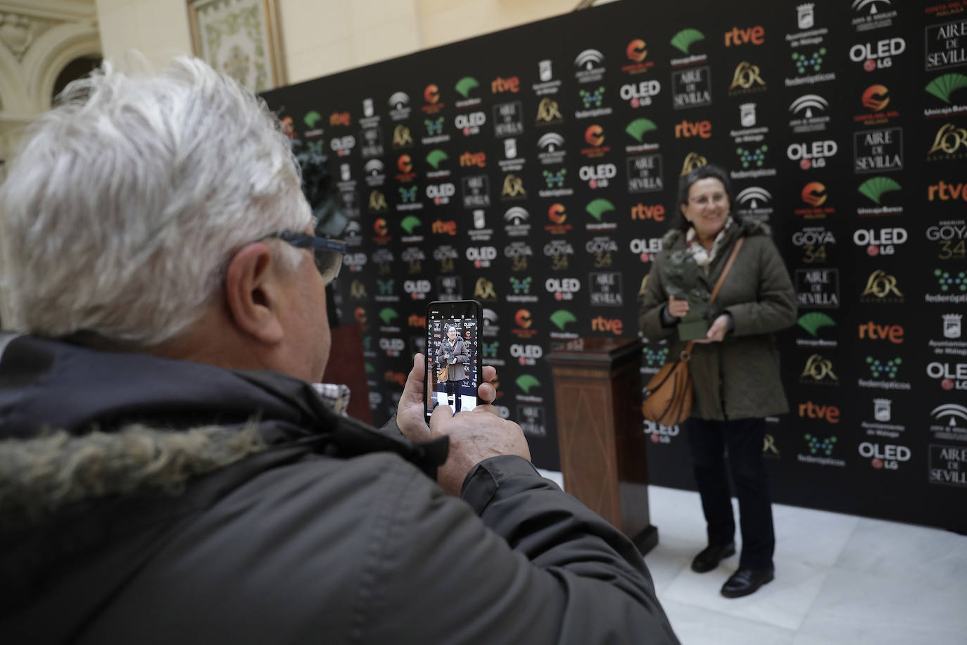 Fotos: Fotografíate con la estatuilla de los Goya en el Ayuntamiento de Málaga hasta el 24 de enero