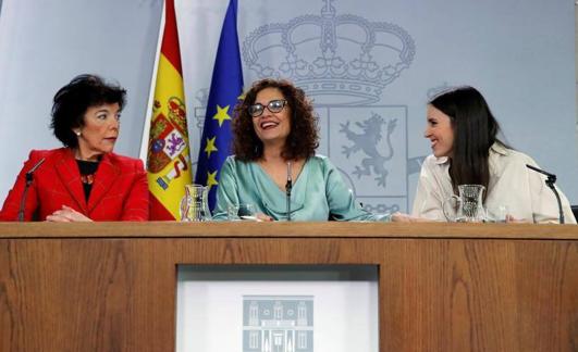 Las ministras Isabel Celaá, María Jesús Montero e Irene Montero.