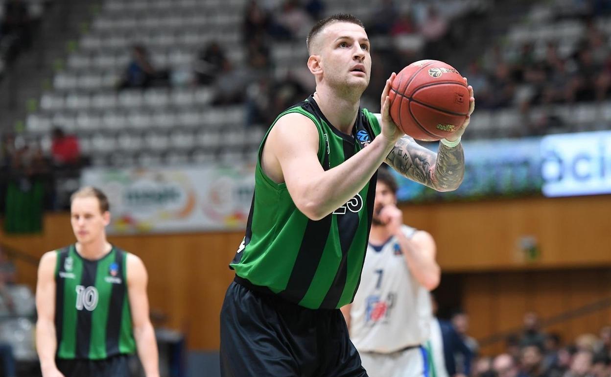 Omic fue uno de los destacados del Joventut. 