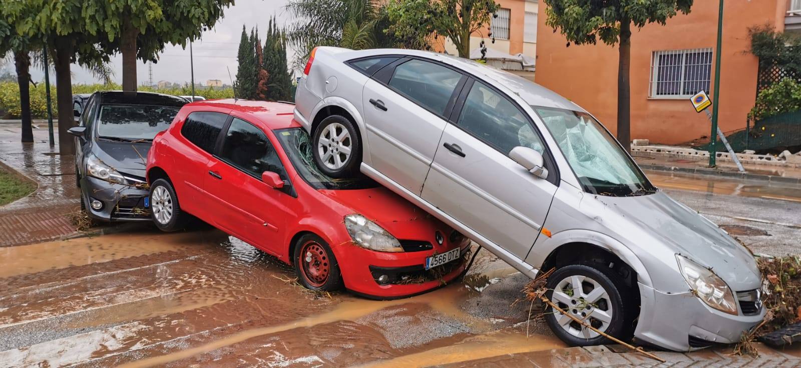 Efectos de las últimas lluvias en campanillas. En Málaga se mantiene el aviso naranja.