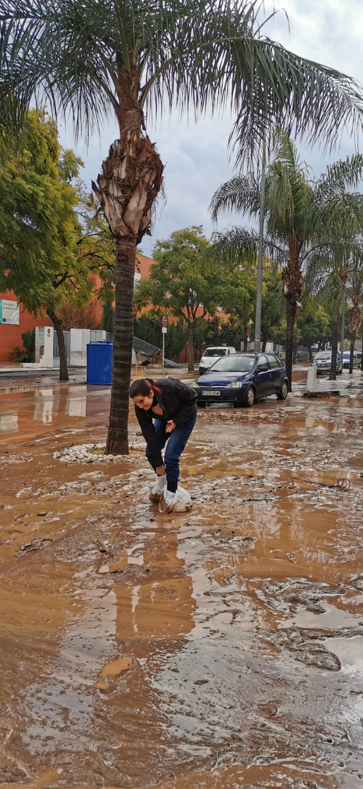 Efectos de las últimas lluvias en Campanillas. En Málaga se mantiene el aviso naranja este sábado.