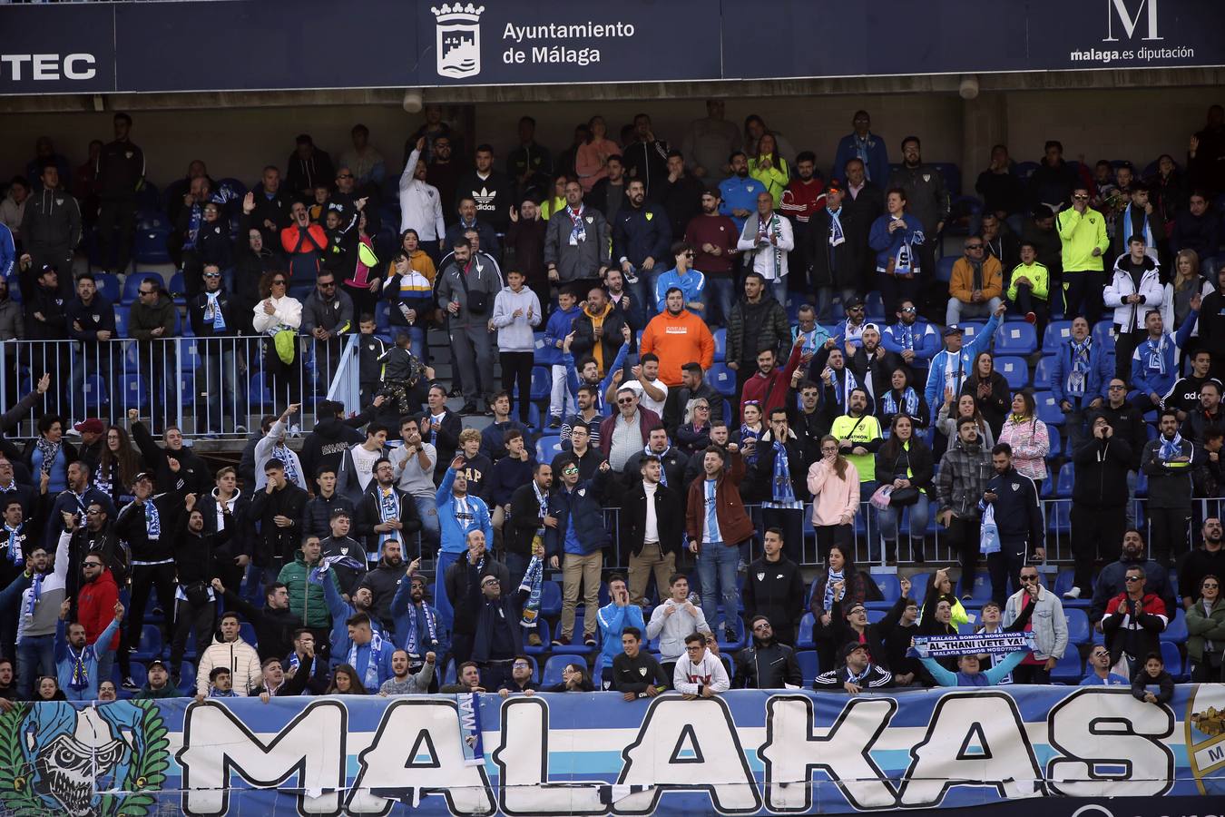 Las mejores imágenes de los aficionados que asistieron al Málaga.Mirandés (2-2)