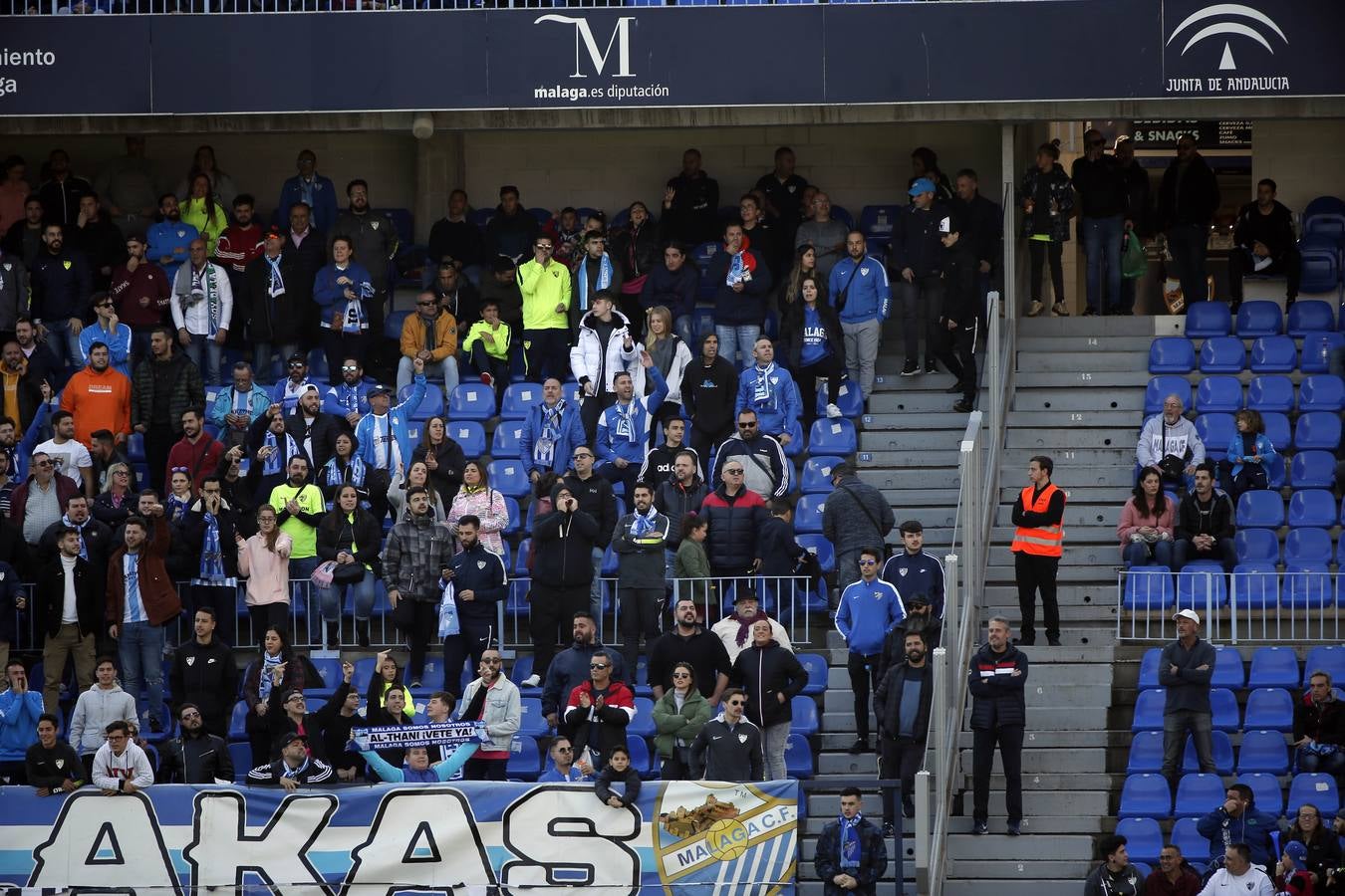 Las mejores imágenes de los aficionados que asistieron al Málaga.Mirandés (2-2)