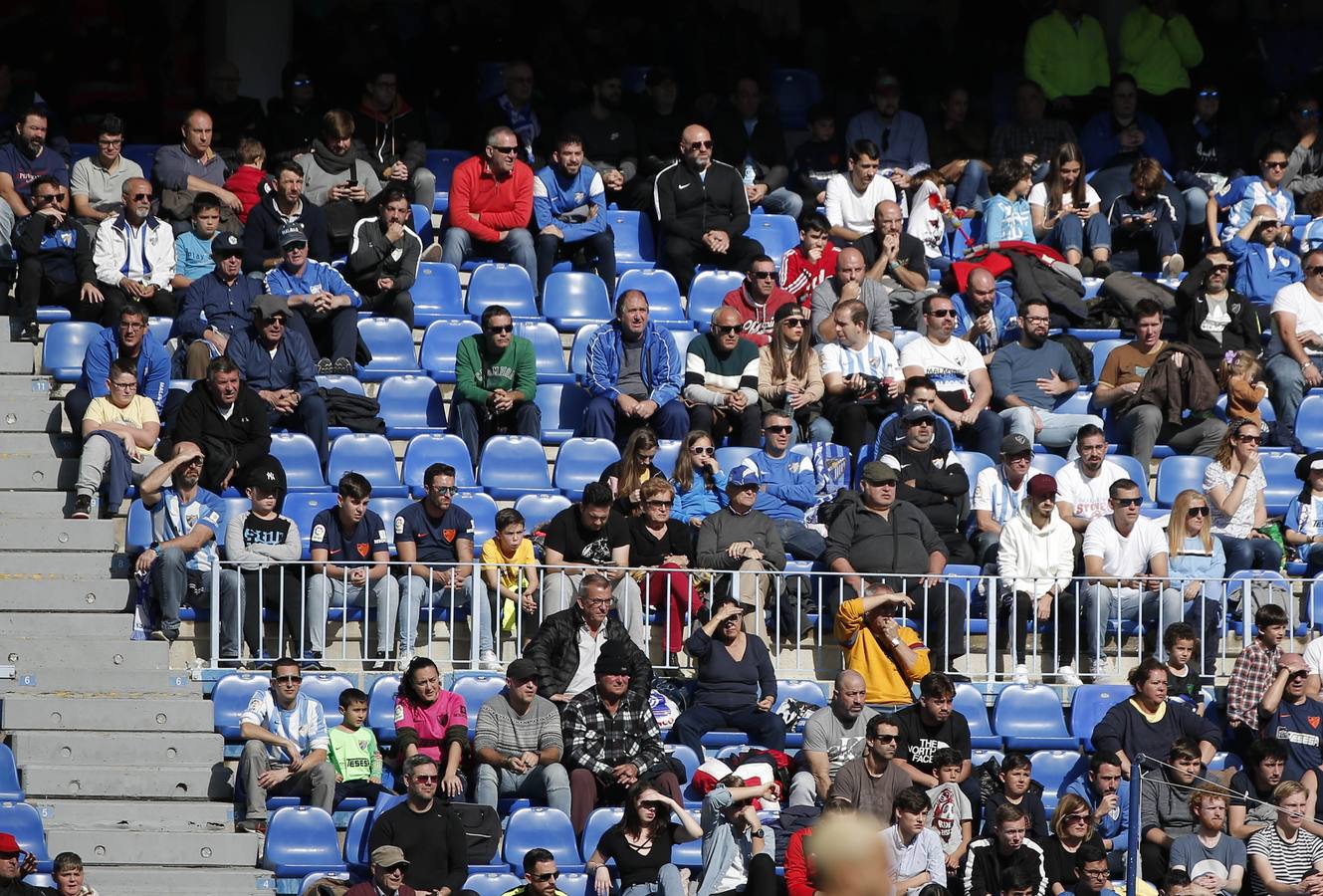 Las mejores imágenes de los aficionados que asistieron al Málaga.Mirandés (2-2)