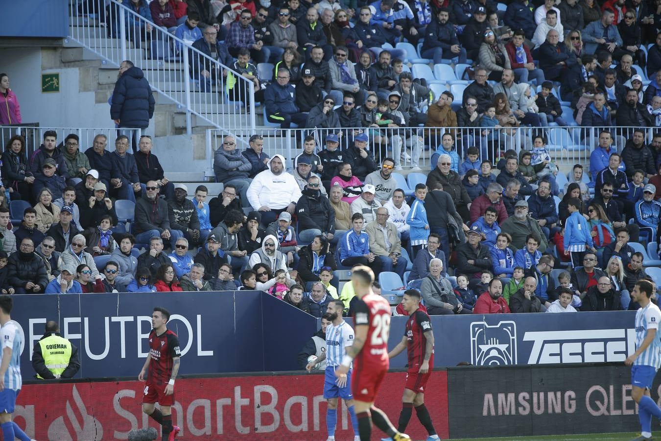 Las mejores imágenes de los aficionados que asistieron al Málaga.Mirandés (2-2)