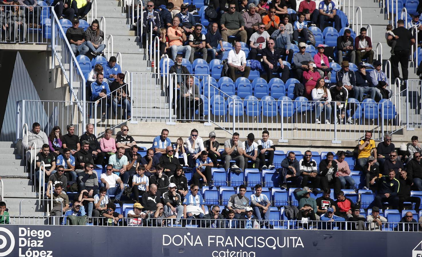 Las mejores imágenes de los aficionados que asistieron al Málaga.Mirandés (2-2)