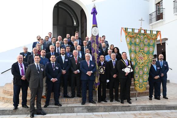 El evento reúne a unos doscientos participantes provenientes de una treintena de corporaciones