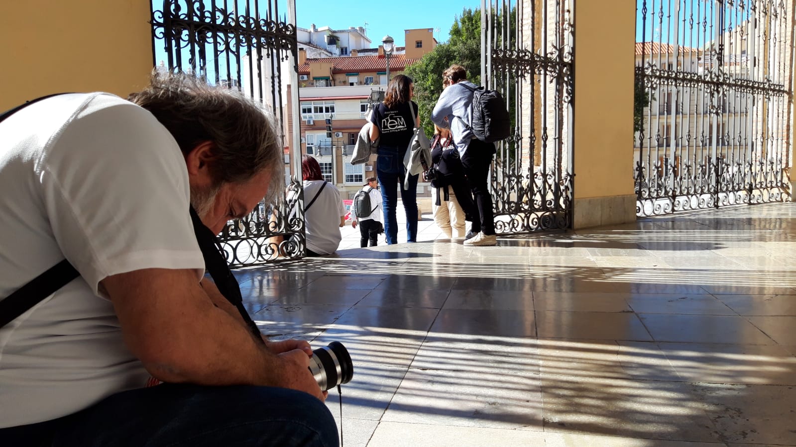 La prueba, que cumple este año su décima edición, reúne a decenas de aficionados al mundo de la imagen en Málaga para pasar una jornada lúdica y de convivencia en torno a la fotografía