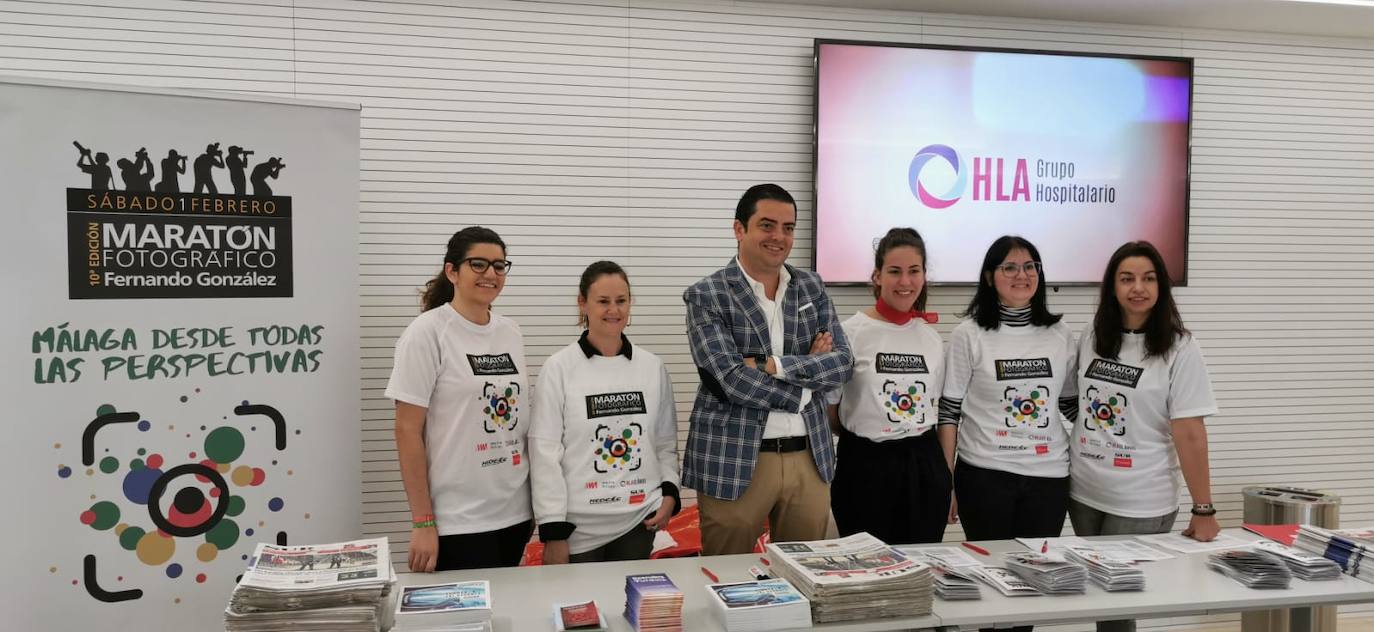 La prueba, que cumple este año su décima edición, reúne a decenas de aficionados al mundo de la imagen en Málaga para pasar una jornada lúdica y de convivencia en torno a la fotografía