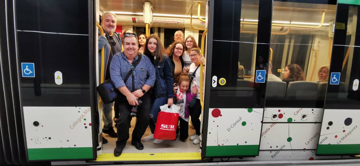 La prueba, que cumple este año su décima edición, reúne a decenas de aficionados al mundo de la imagen en Málaga para pasar una jornada lúdica y de convivencia en torno a la fotografía