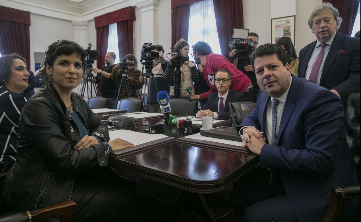 El ministro principal de Gibraltar, Fabian Picardo, recibió ayer a Teresa Rodríguez, de Podemos 