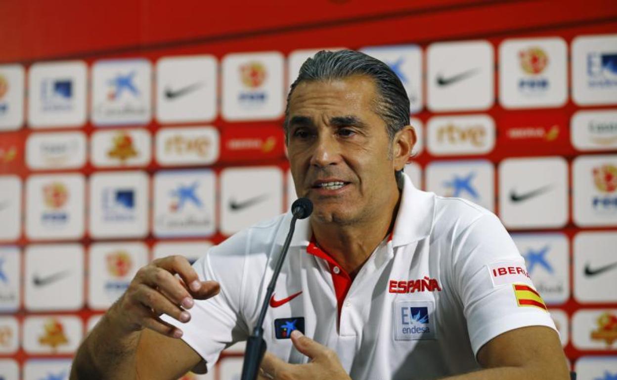 Sergio Scariolo, durante una rueda de prensa como seleccionador naciona. 