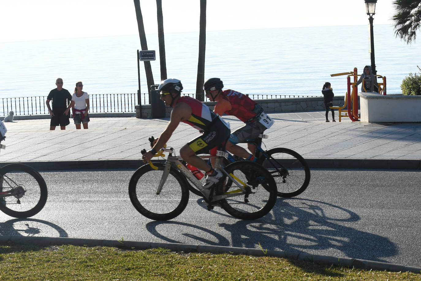 Unos 800 atletas se han dado cita en esta cita deportiva que incluye esta edición como novedad una promoción para deportistas no federados de categorías alevín e infantil