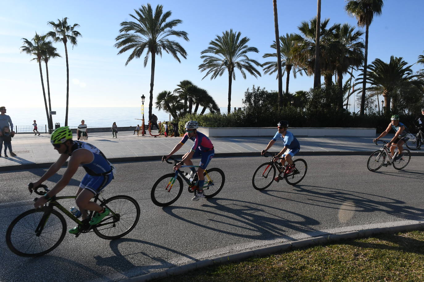 Unos 800 atletas se han dado cita en esta cita deportiva que incluye esta edición como novedad una promoción para deportistas no federados de categorías alevín e infantil