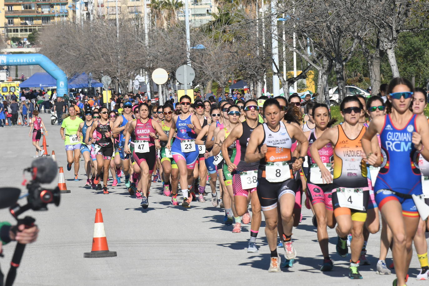 Unos 800 atletas se han dado cita en esta cita deportiva que incluye esta edición como novedad una promoción para deportistas no federados de categorías alevín e infantil