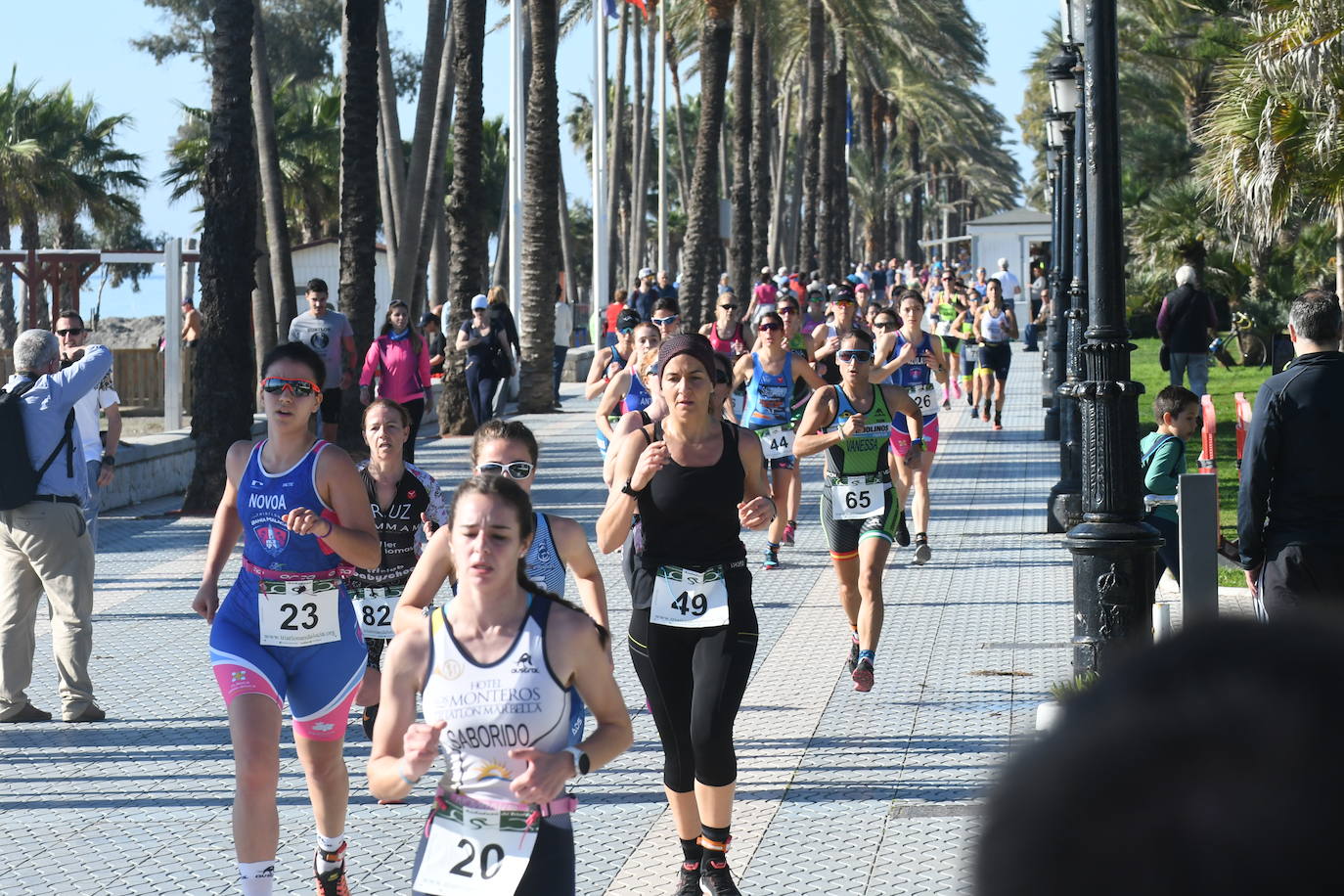 Unos 800 atletas se han dado cita en esta cita deportiva que incluye esta edición como novedad una promoción para deportistas no federados de categorías alevín e infantil