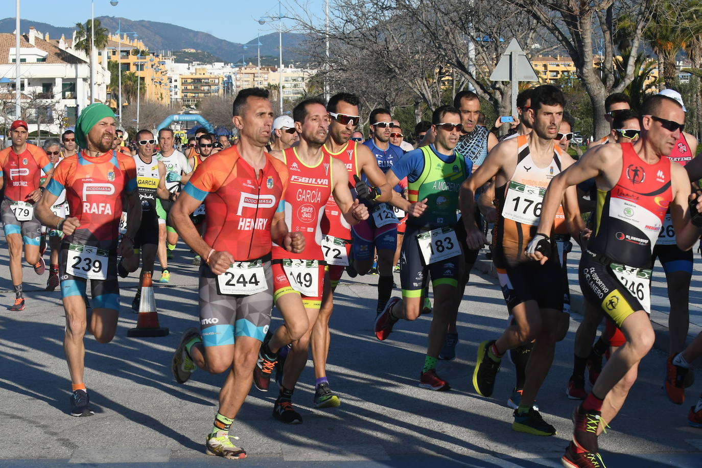 Unos 800 atletas se han dado cita en esta cita deportiva que incluye esta edición como novedad una promoción para deportistas no federados de categorías alevín e infantil