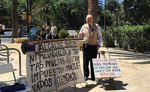 Antonio Cortés debía 13.000 euros por la casita que heredó de su madre. .