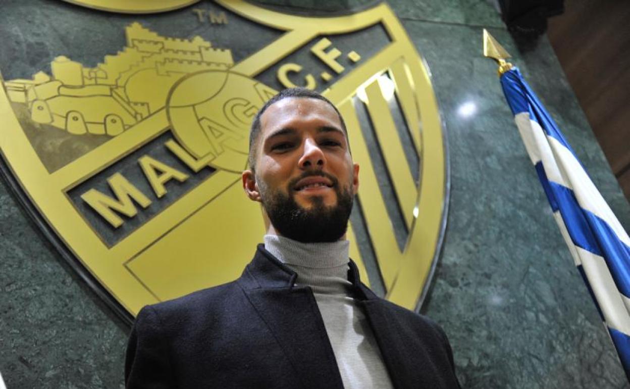 Tete Morente, en su presentación como nuevo jugador del Málaga.