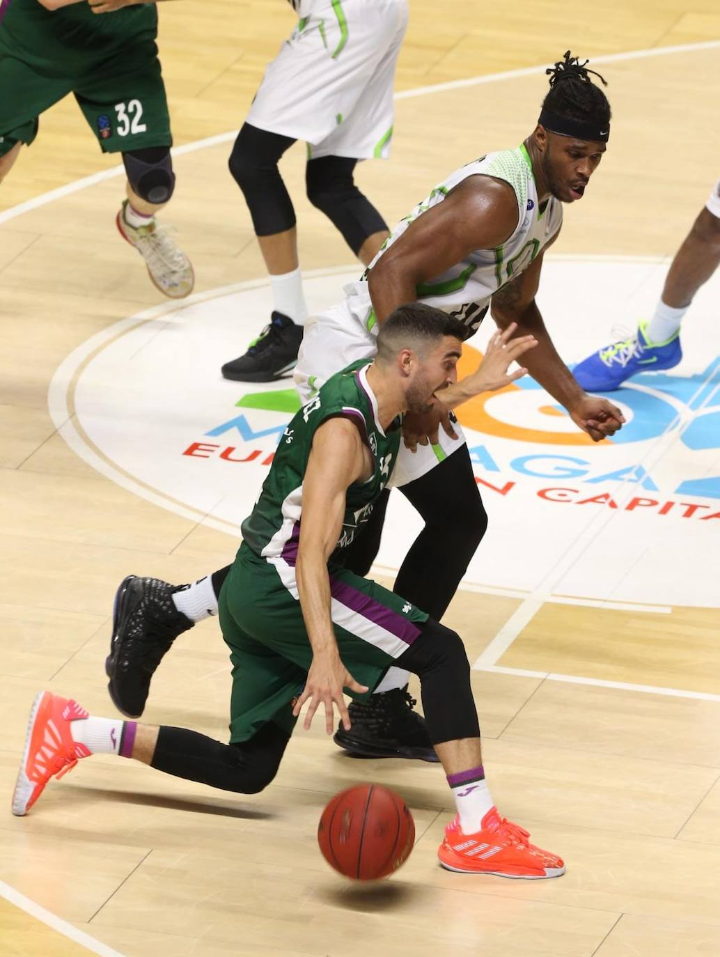 El conjunto malagueño recibió al equipo turco en un partido clave cara a la siguiente fase de la Eurocup