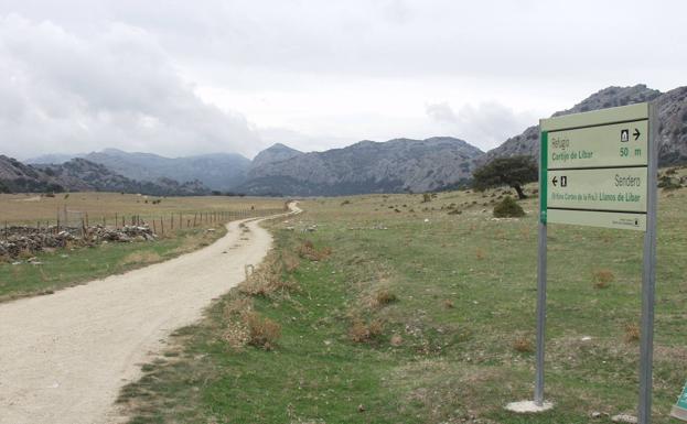 El Cortijo de Líbar se encuentra en un enclave del parque natural de Grazalema