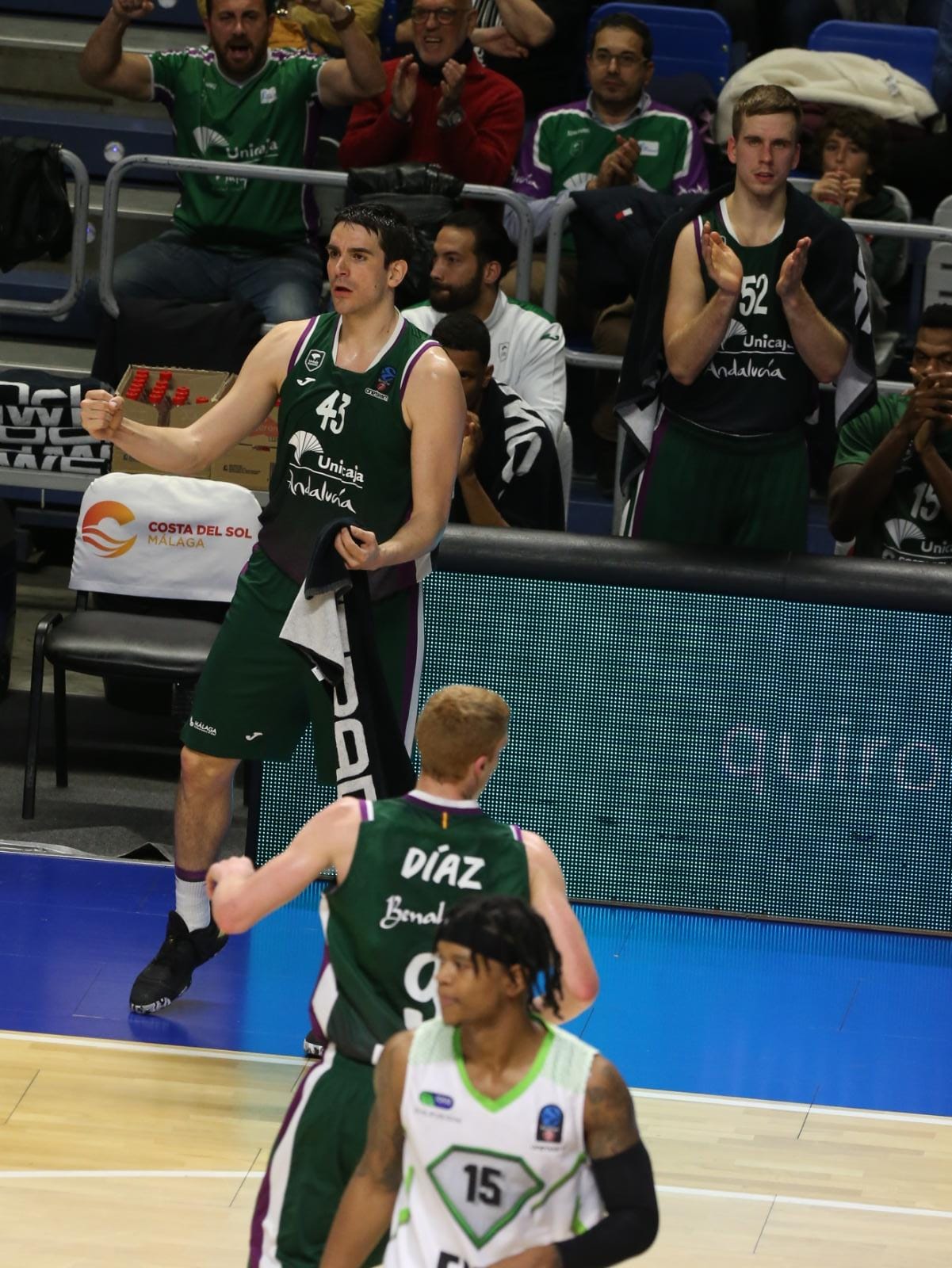 El conjunto malagueño recibió al equipo turco en un partido clave cara a la siguiente fase de la Eurocup