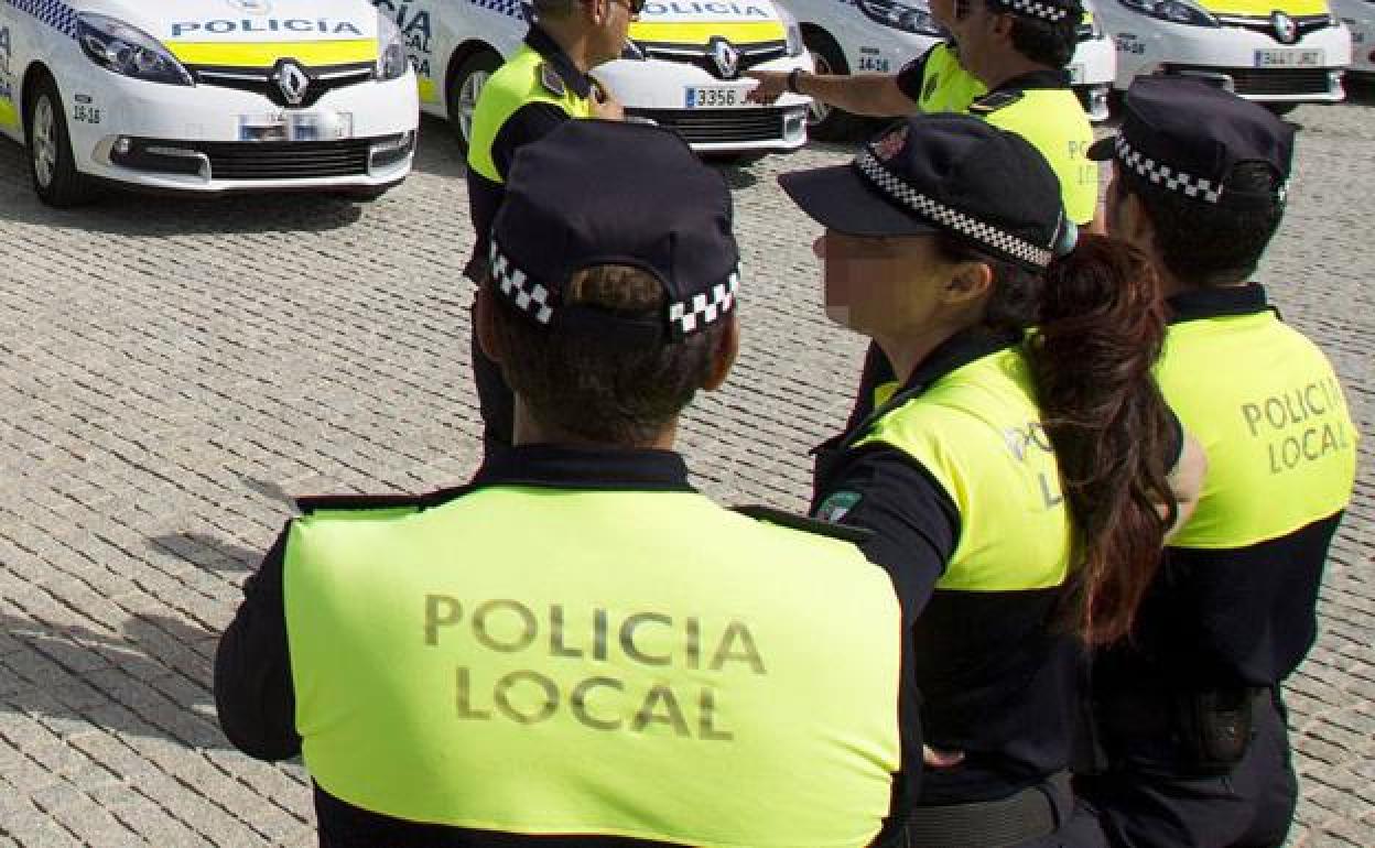 Aprobada la convocatoria de tres plazas de Policía Local en Mairena Del Aljarafe (Sevilla)