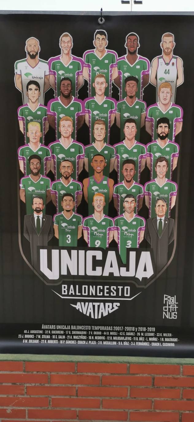 Fotos: Exposición de carteles y caricaturas de baloncesto de Jesús Roldán