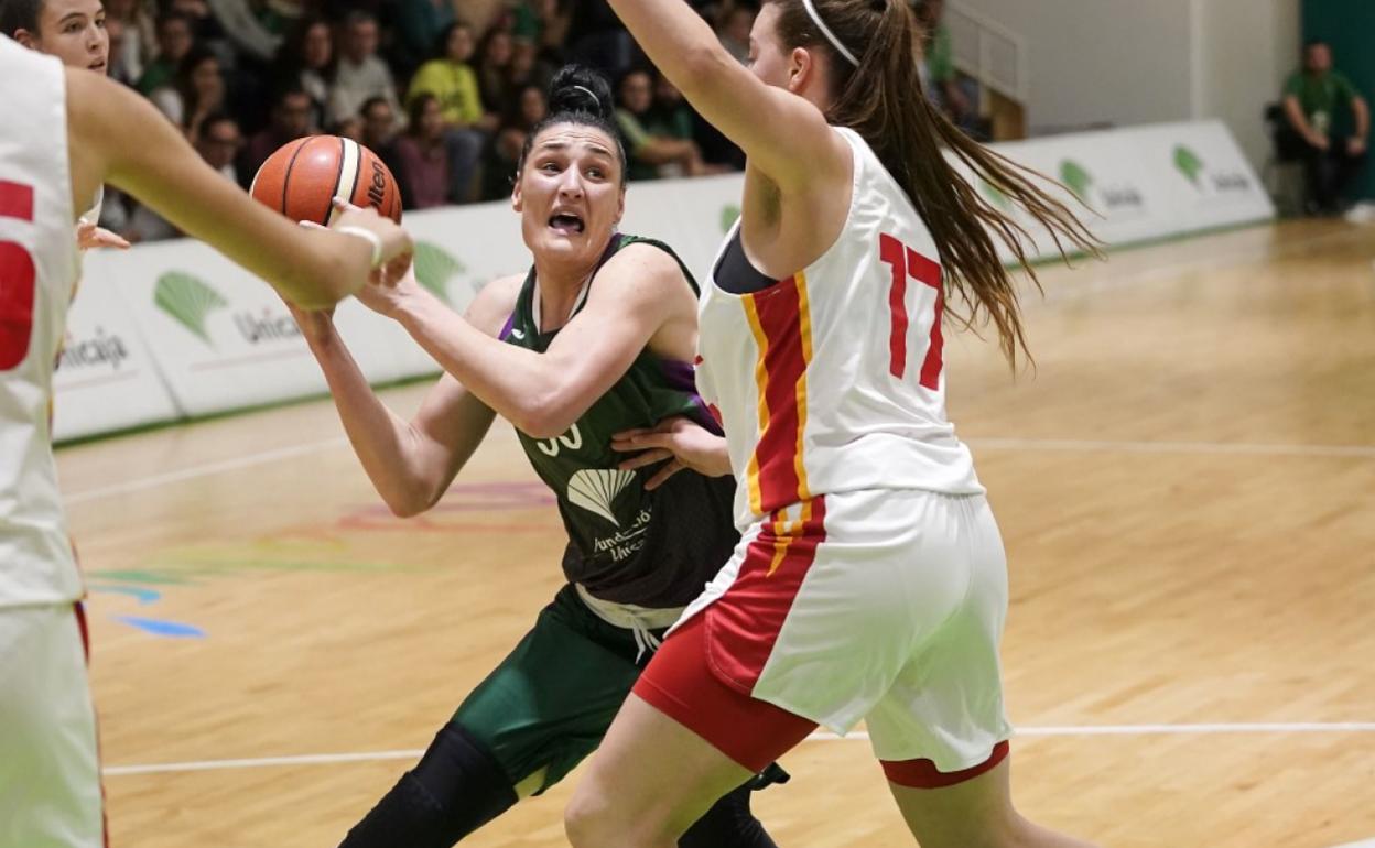 El Unicaja, a testar su buena forma contra el ISE Almería