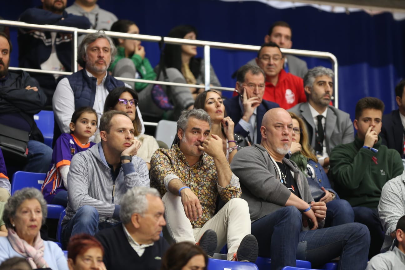 Llenazo en el Carpena para ver el Real Madrid-Valencia y el Unicaja-Andorra