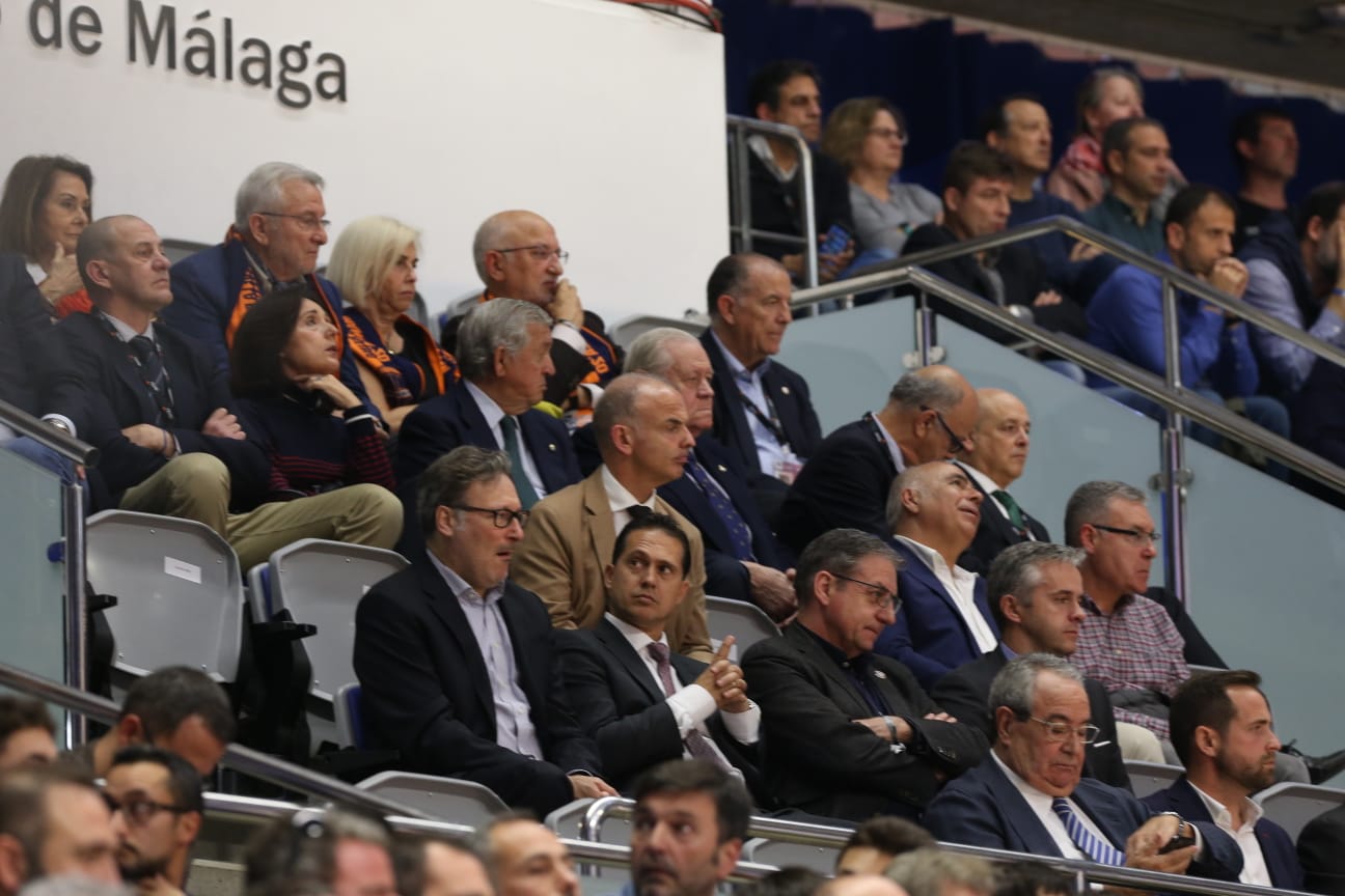 Llenazo en el Carpena para ver el Real Madrid-Valencia y el Unicaja-Andorra