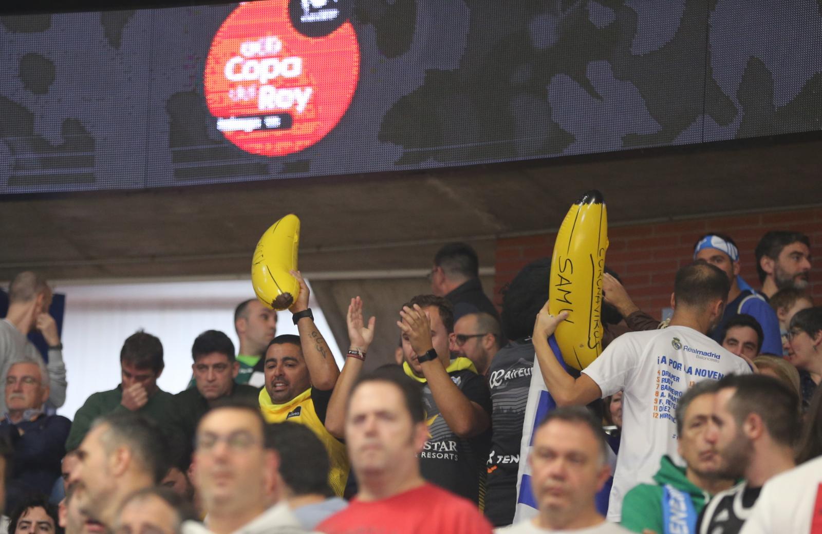 Llenazo en el Carpena para ver el Real Madrid-Valencia y el Unicaja-Andorra
