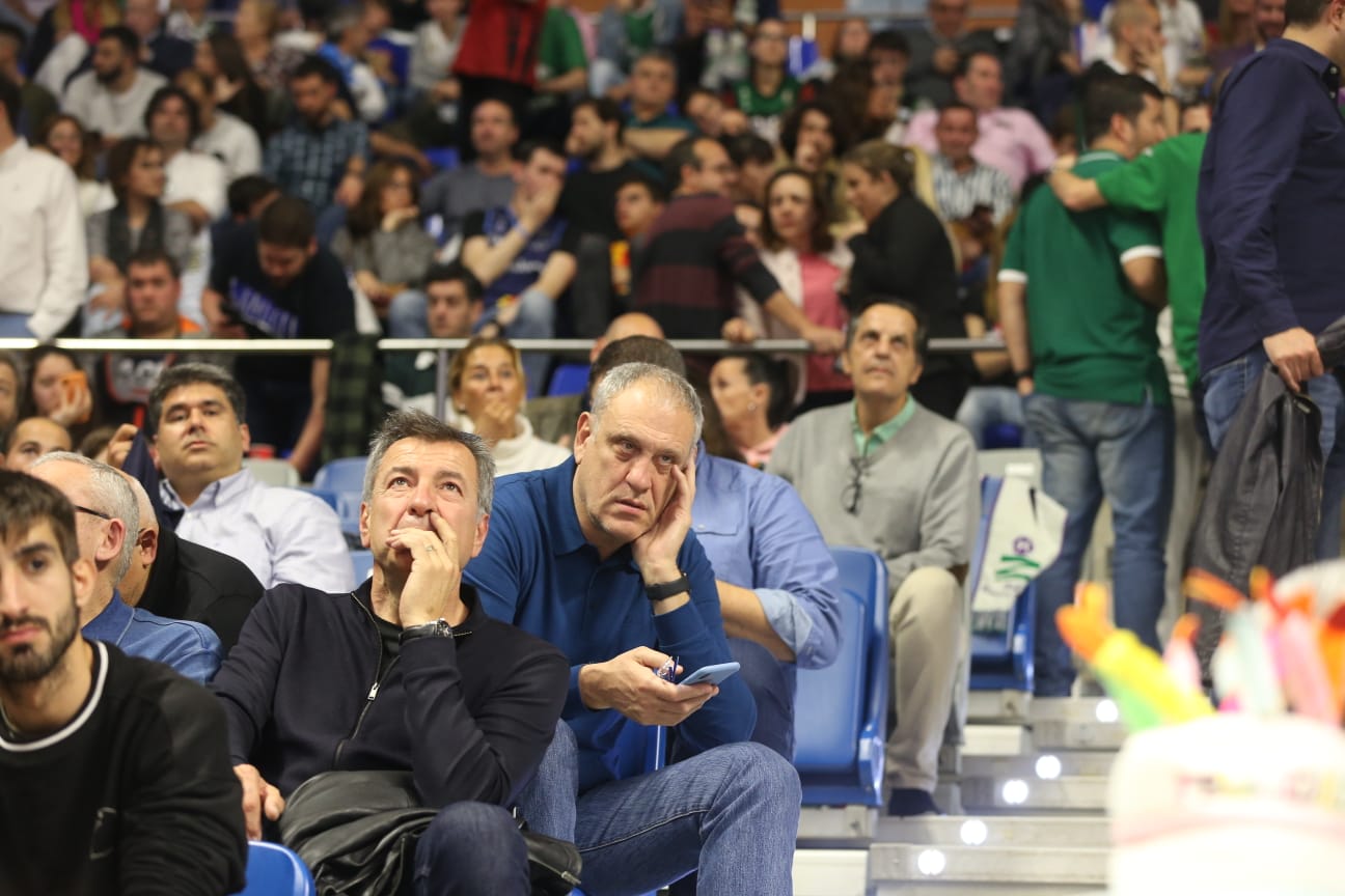 Llenazo en el Carpena para ver el Real Madrid-Valencia y el Unicaja-Andorra
