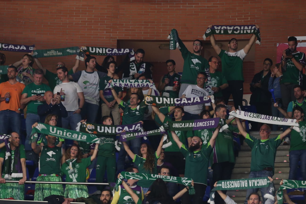 Llenazo en el Carpena para ver el Real Madrid-Valencia y el Unicaja-Andorra