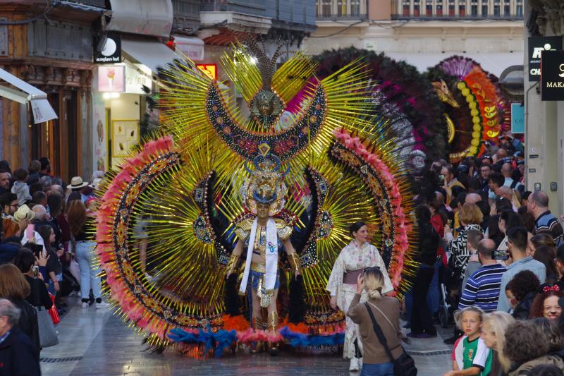 Los disfraces llenaron las calles del Centro Histórico en uno de los días grandes de esta 40 edición de la fiesta