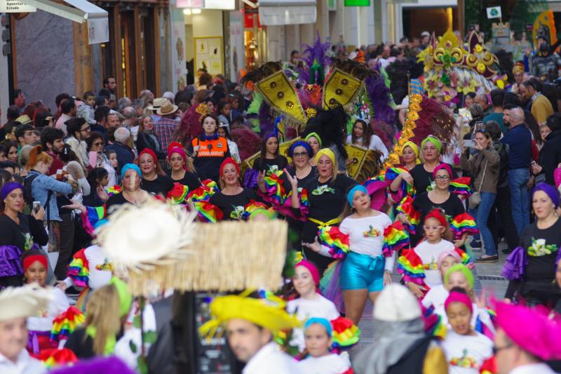 Los disfraces llenaron las calles del Centro Histórico en uno de los días grandes de esta 40 edición de la fiesta