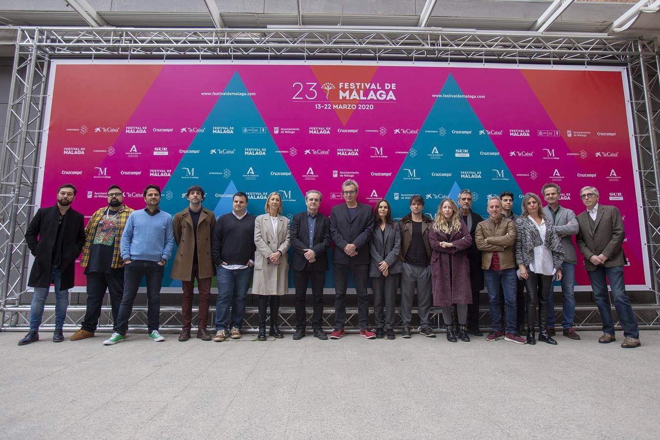 David Trueba, Achero Mañas, Mariano Barroso y Joaquín Oristrell defienden la adaptación a los tiempos del certamen con la proyección de películas y series en la sección oficial