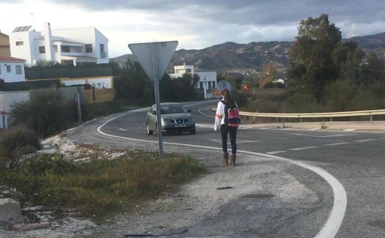 La travesía peatonal unirá Doña Ana, Atalaya de Cártama y Sierra Llana con la rotonda de la carretera A-7057. 