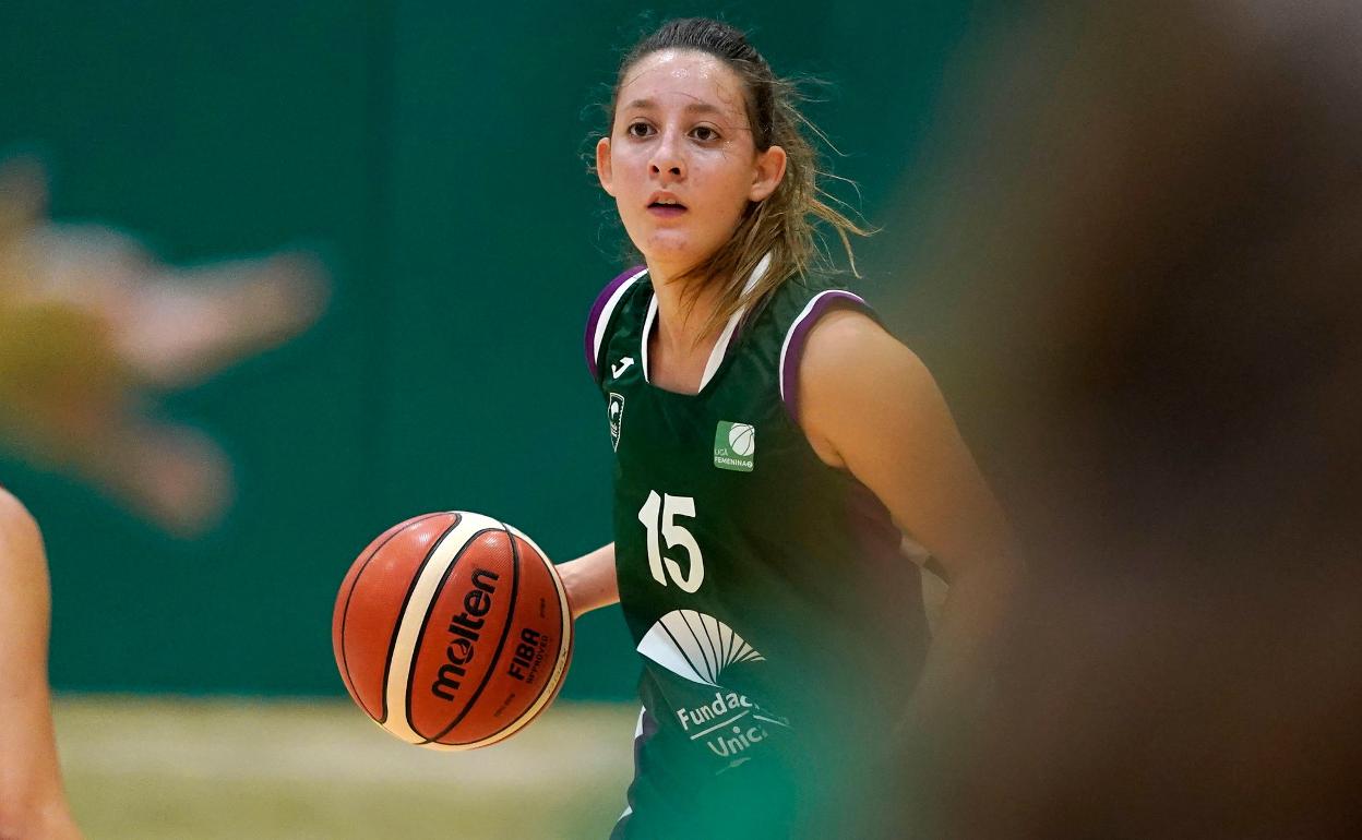 Un Unicaja al completo fulmina al colista Magec Tías (77-58)