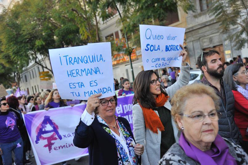 Fotos: La marcha del 8M en Málaga, en imágenes