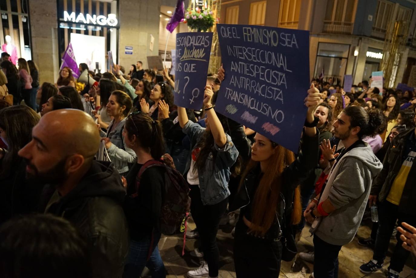 Fotos: La marcha del 8M en Málaga, en imágenes