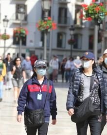 Imagen secundaria 2 - Tusrias esta mañana en las calles del Centro.