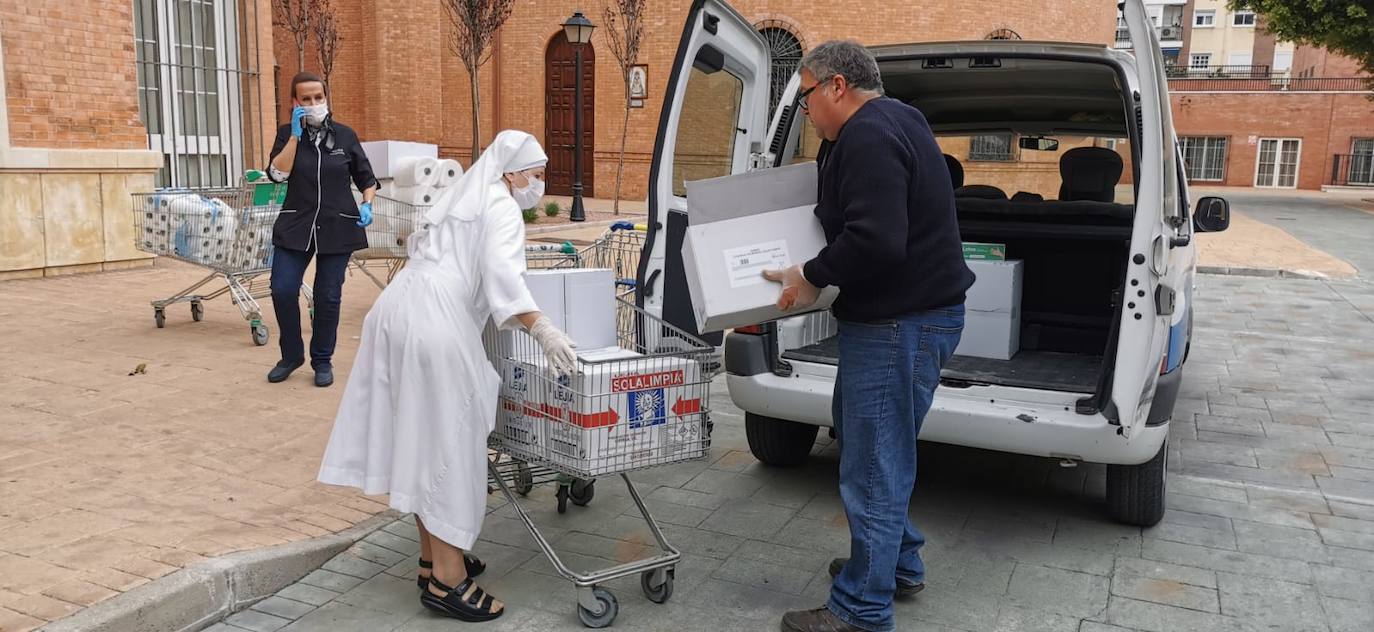 Fotos: Los malagueños responden a las Hermanitas de los Pobres