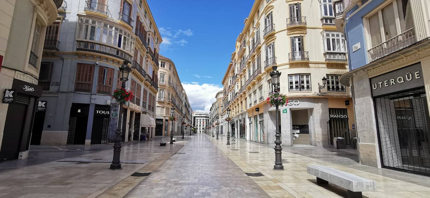 Este domingo nos deja imágenes insólitas de una Málaga en cuarentena.