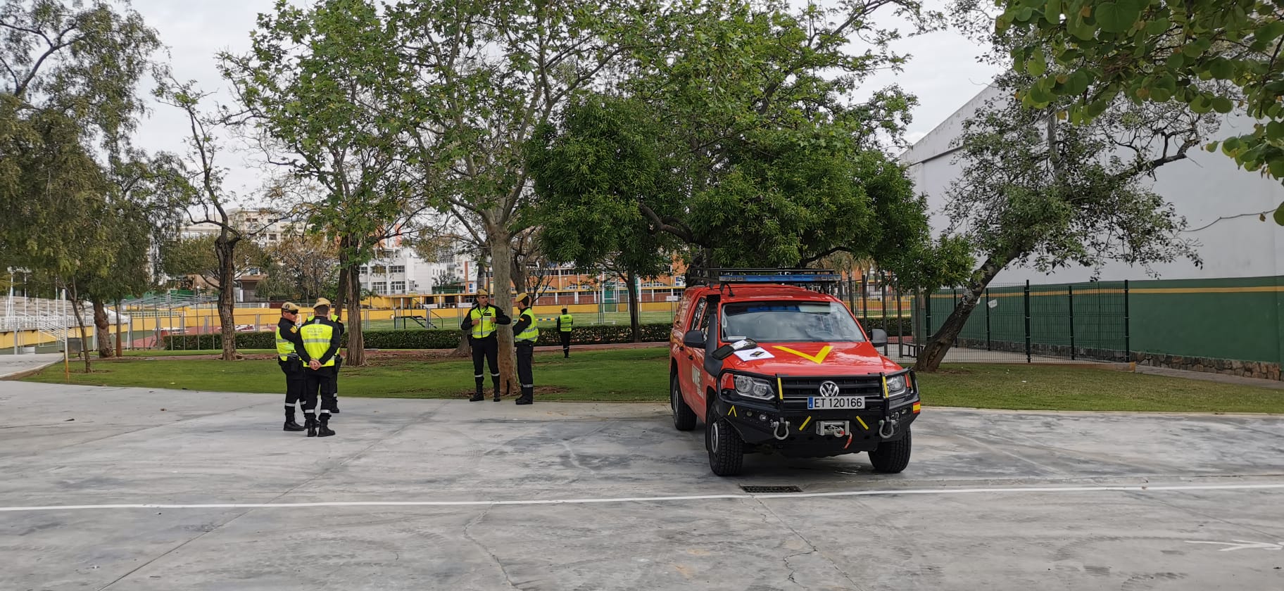 La UME, en la Ciudad Deportiva de Carranque que se va a convertir en un gran hospital para albergar un hospital de campaña.