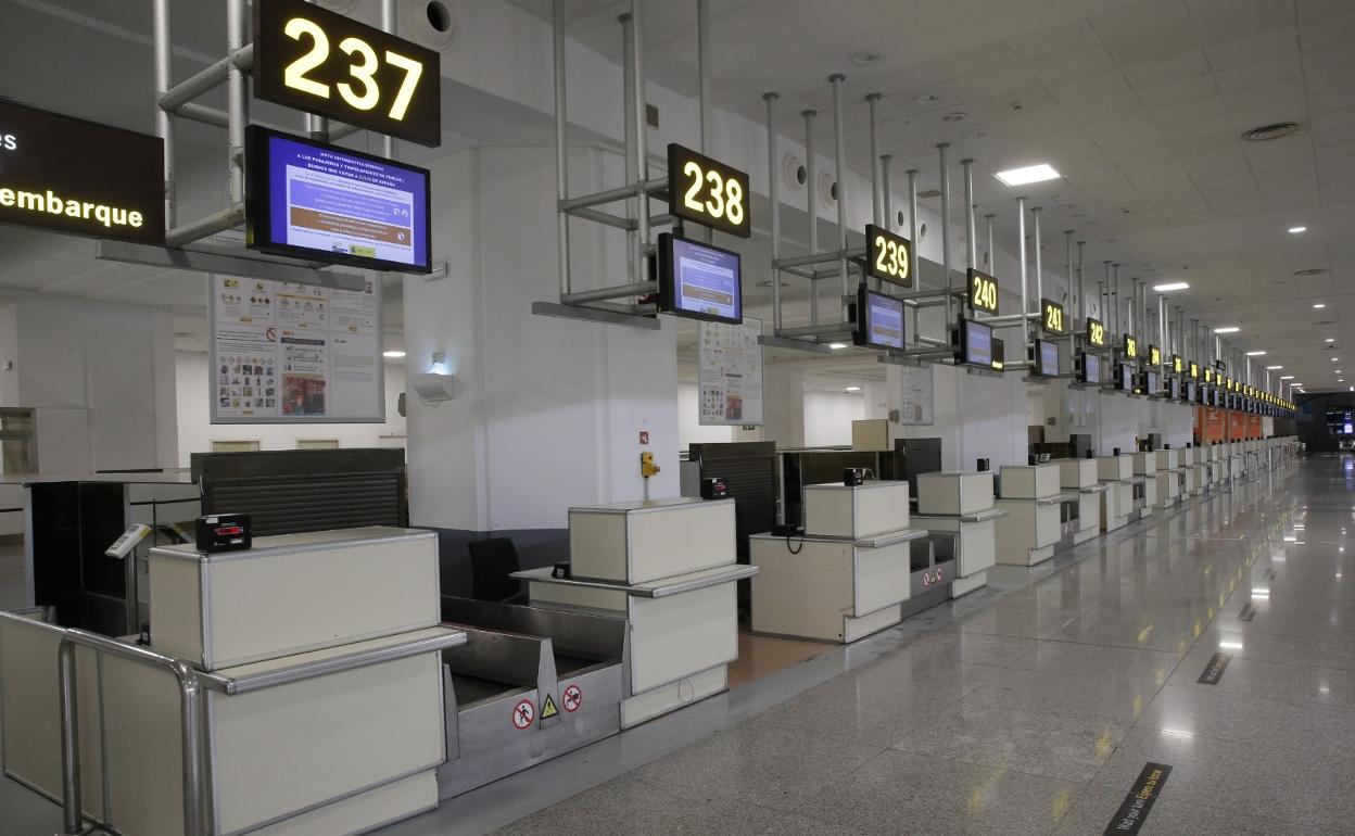 Las agencias de viajes recurren a la IATA para que las aerolíneas reembolsen los billetes de vuelos cancelados