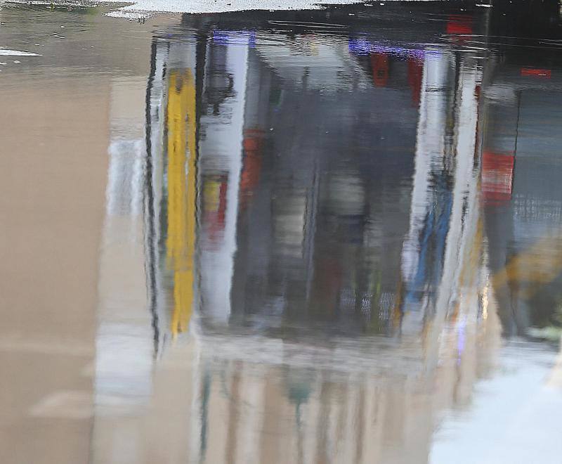 Efectos del temporal en Málaga, este martes.